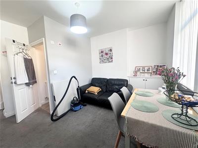 Reception Room 4.74m x 3.71m